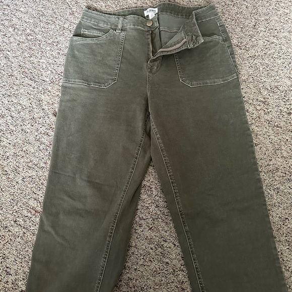 Maurices Green Straight Leg Jeans Timeless Comfort - Picture 1 of 2